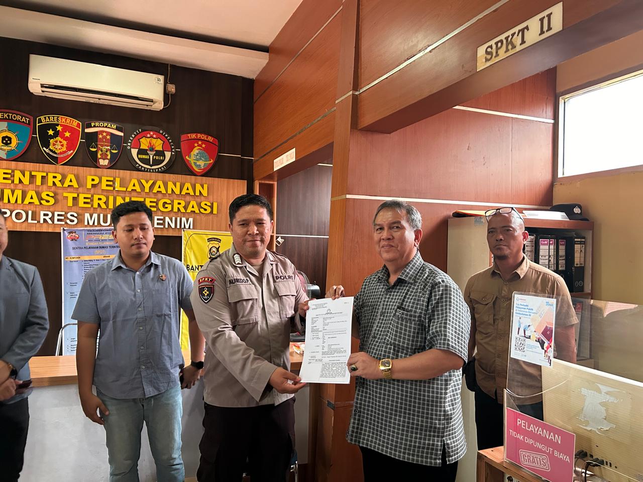 Ahmad Rizali Datangi Polres Muara Enim, Laporkan Pencemaran Nama Baik