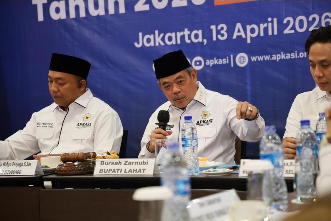 DARI AKTIVIS KE BUPATI, KINI DILIRIK JADI GUBERNUR! BURSAH ZARNUBI SIAP JEMBATANI SUMSEL KE PUSAT