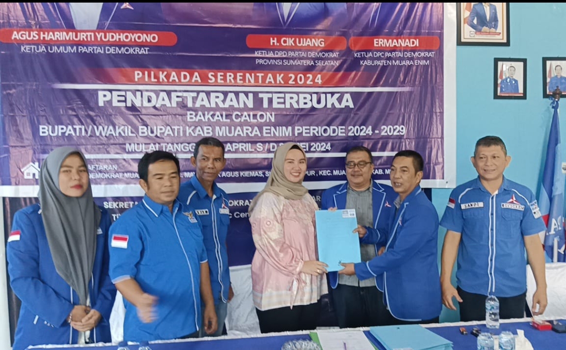 Kader Partai Demokrat Lia Angraini Ambil Formulir Bacawabup.